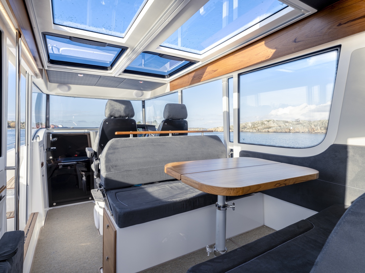 Nimbus Sport Coupe 42 Yacht For Sale