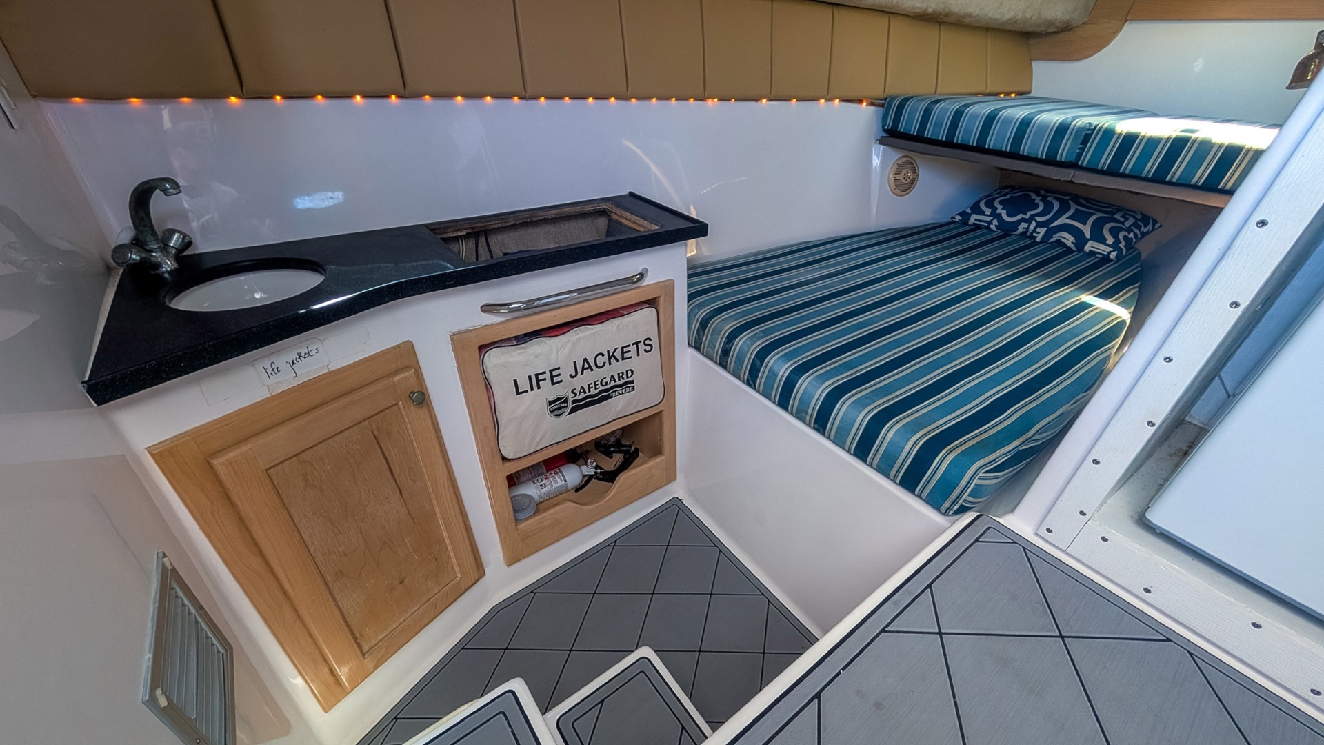 65ft Sumerset Yacht For Sale