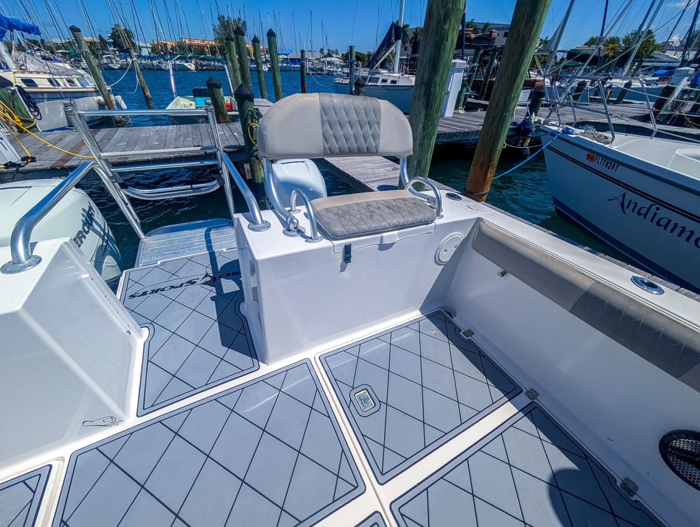 65ft Sumerset Yacht For Sale