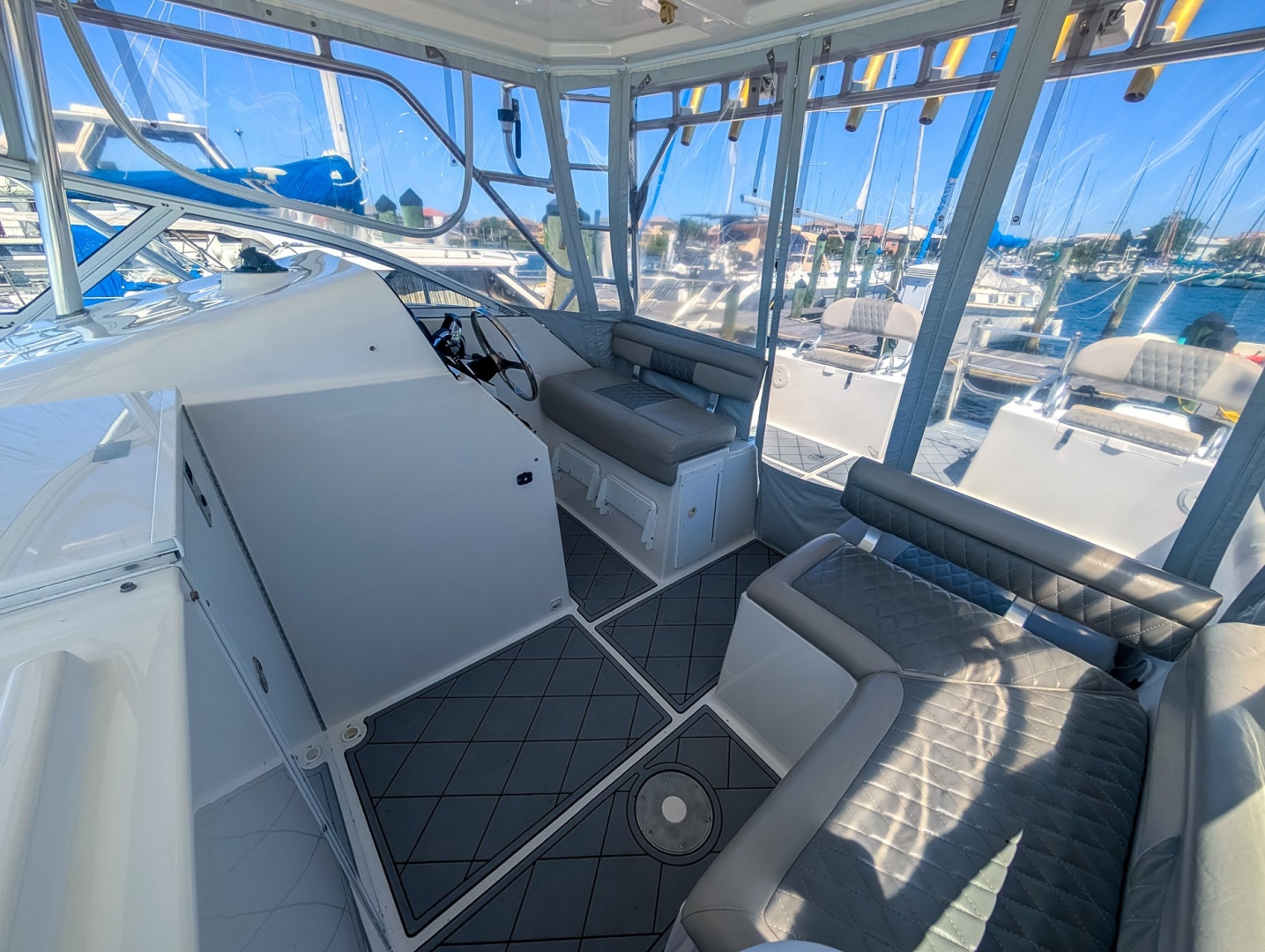 65ft Sumerset Yacht For Sale