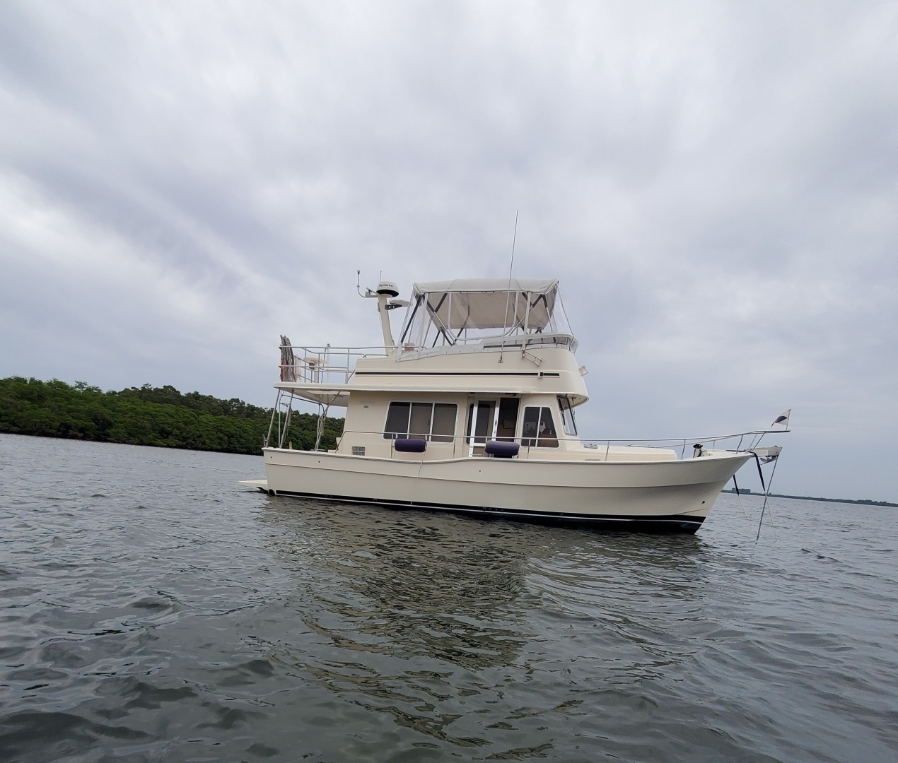 2004 Mainship 400