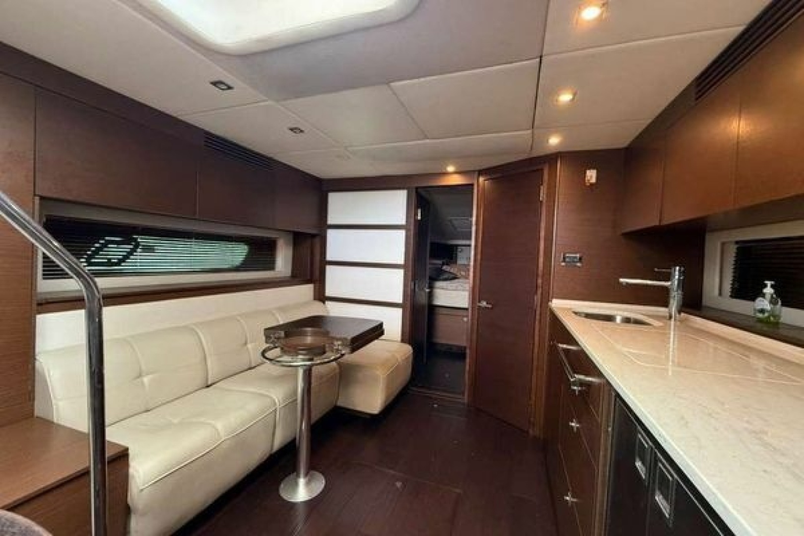 Sea Ray 450 Sundancer Yacht For Sale