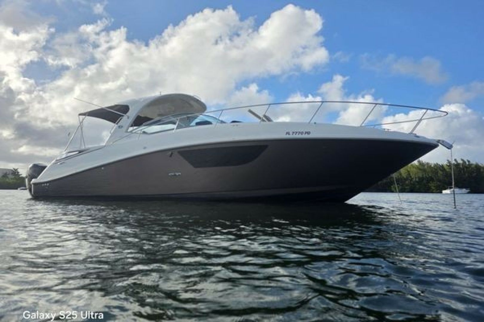 Sea Ray 370 Sundancer