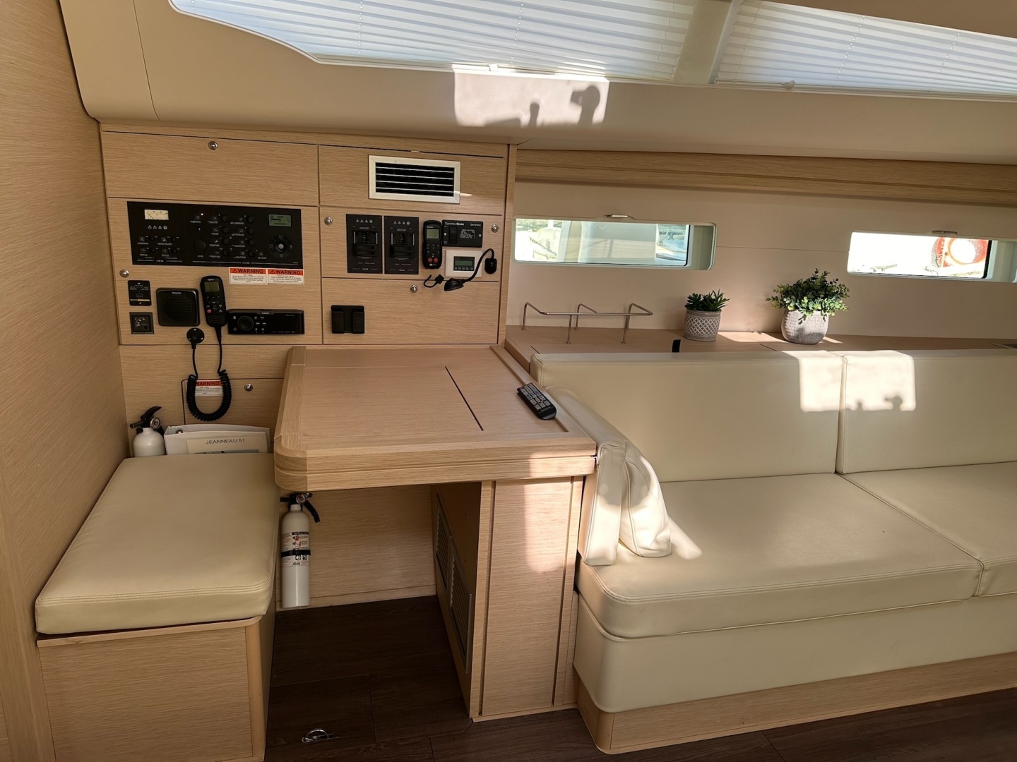 Jeanneau 51 Yacht For Sale
