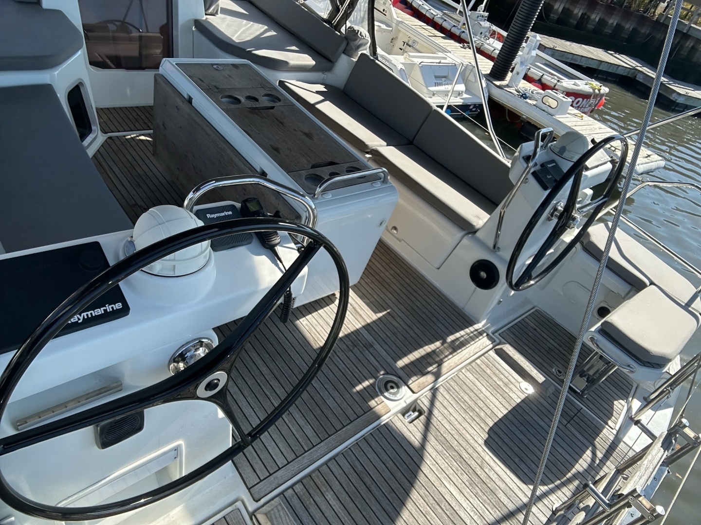 Jeanneau 51 Yacht For Sale