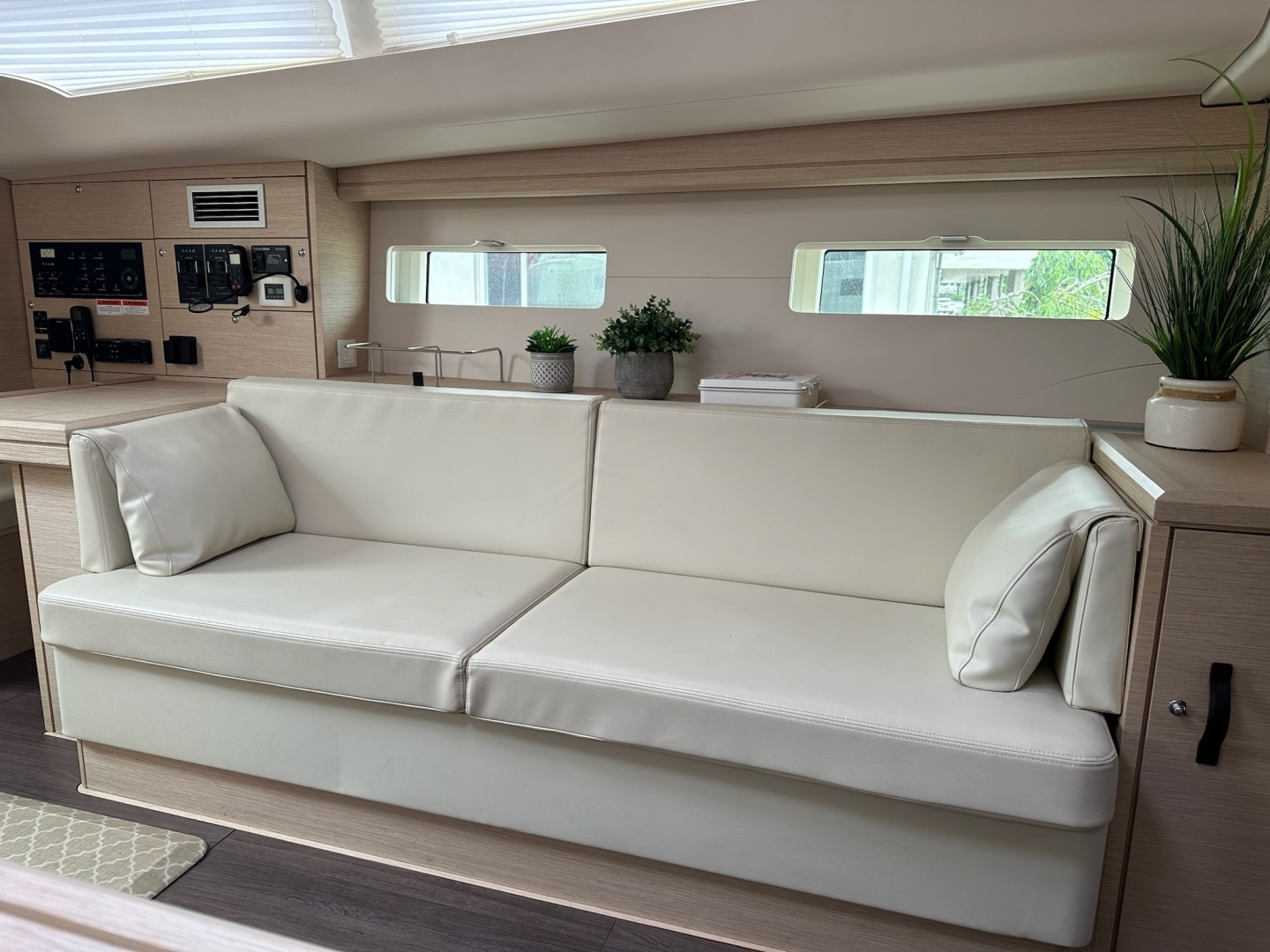 Jeanneau 51 Yacht For Sale