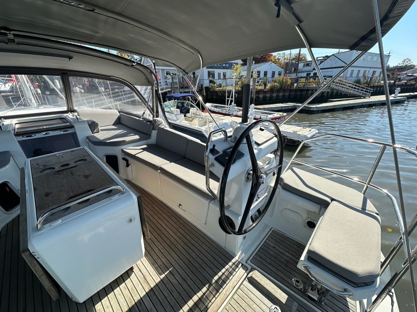 Jeanneau 51 Yacht For Sale