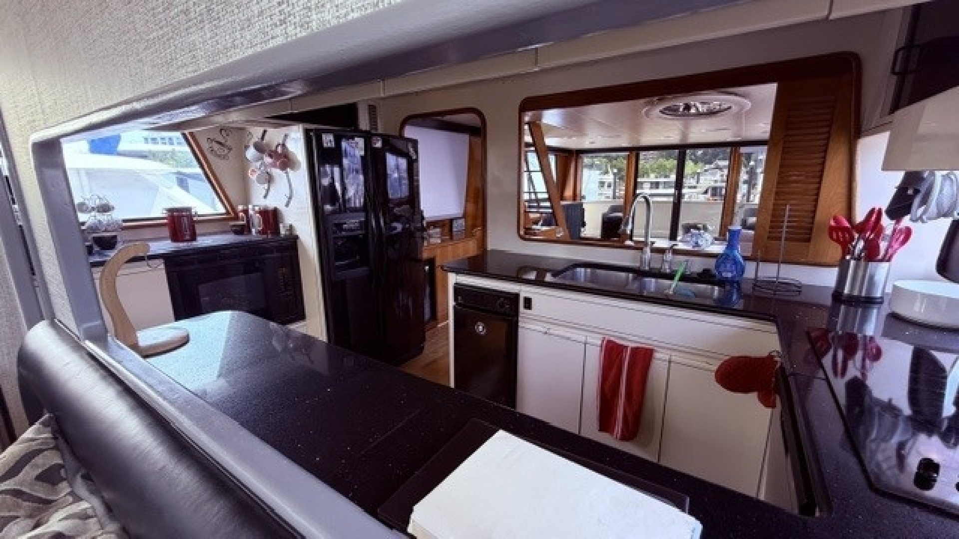 Viking 55 Motor Yacht Yacht For Sale