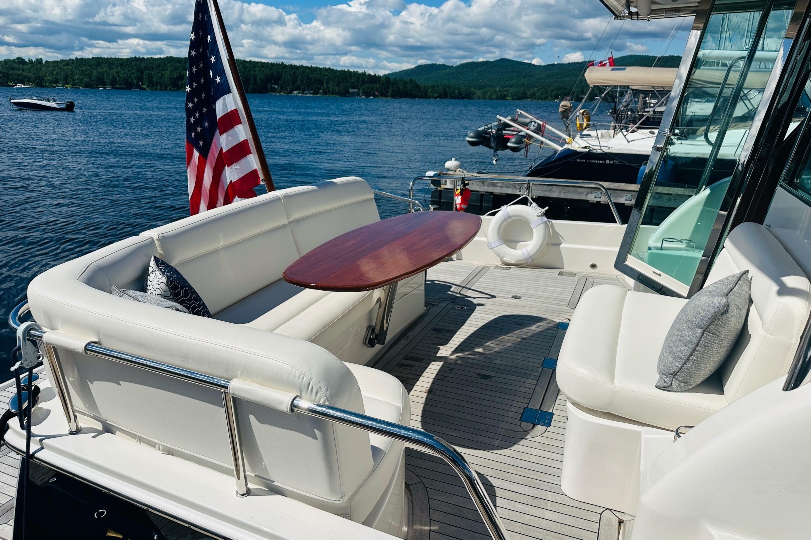2025 Sabre 48 Salon Express