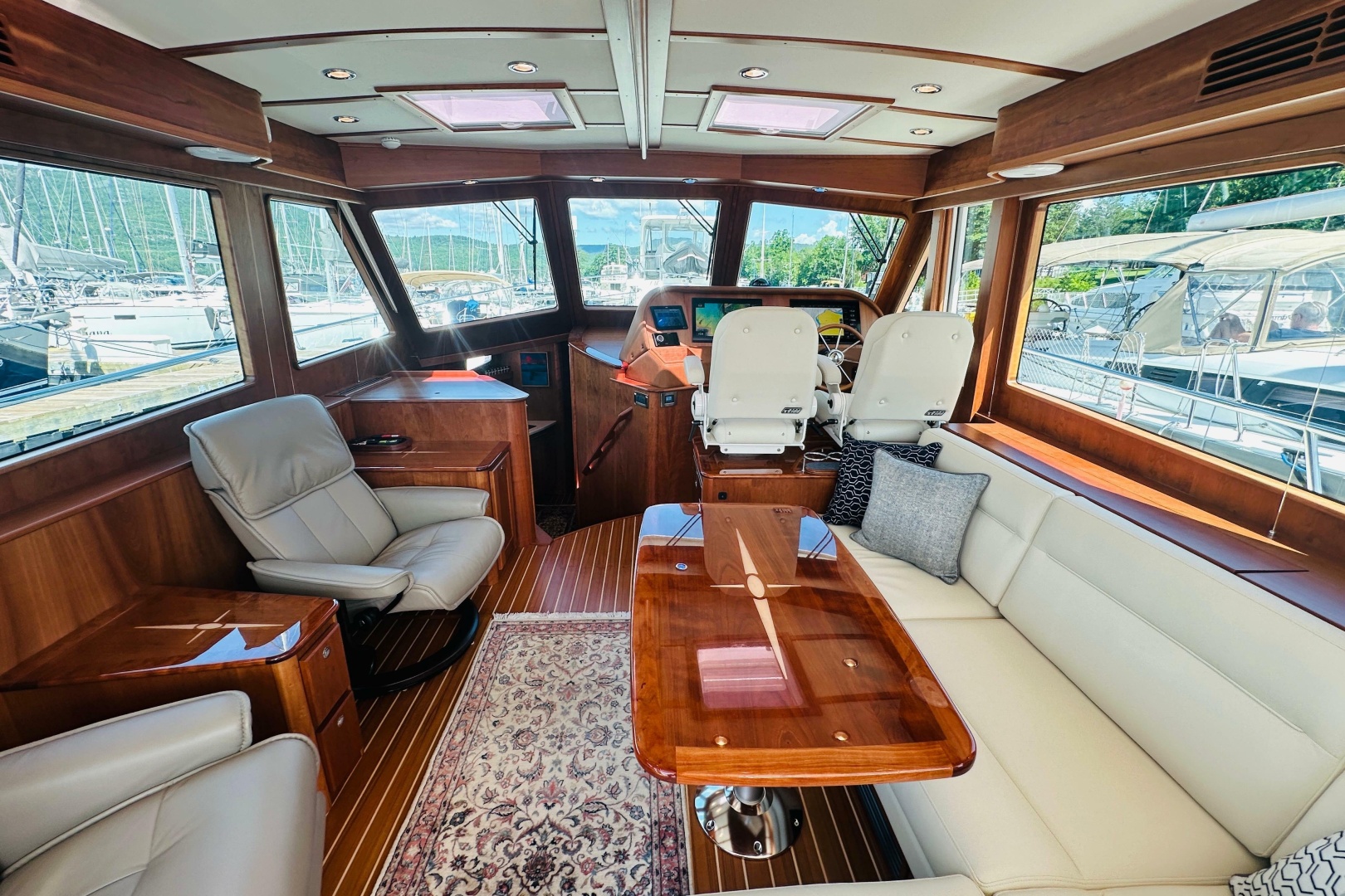 2025 Sabre 48 Salon Express