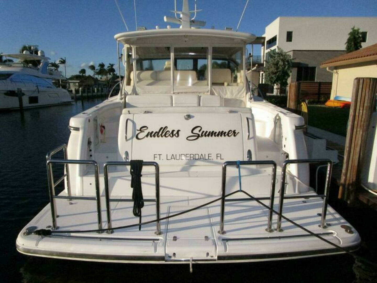 Tiara Yachts 5200 Express Yacht For Sale
