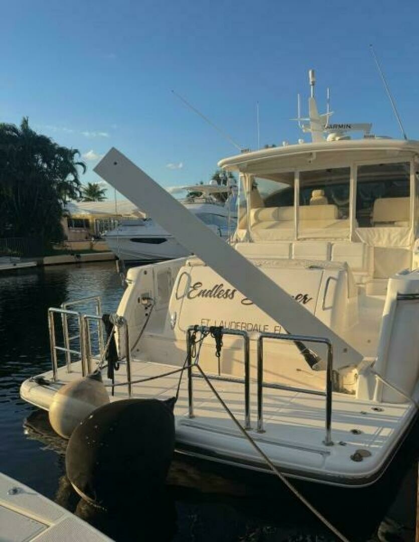 Tiara Yachts 5200 Express Yacht For Sale