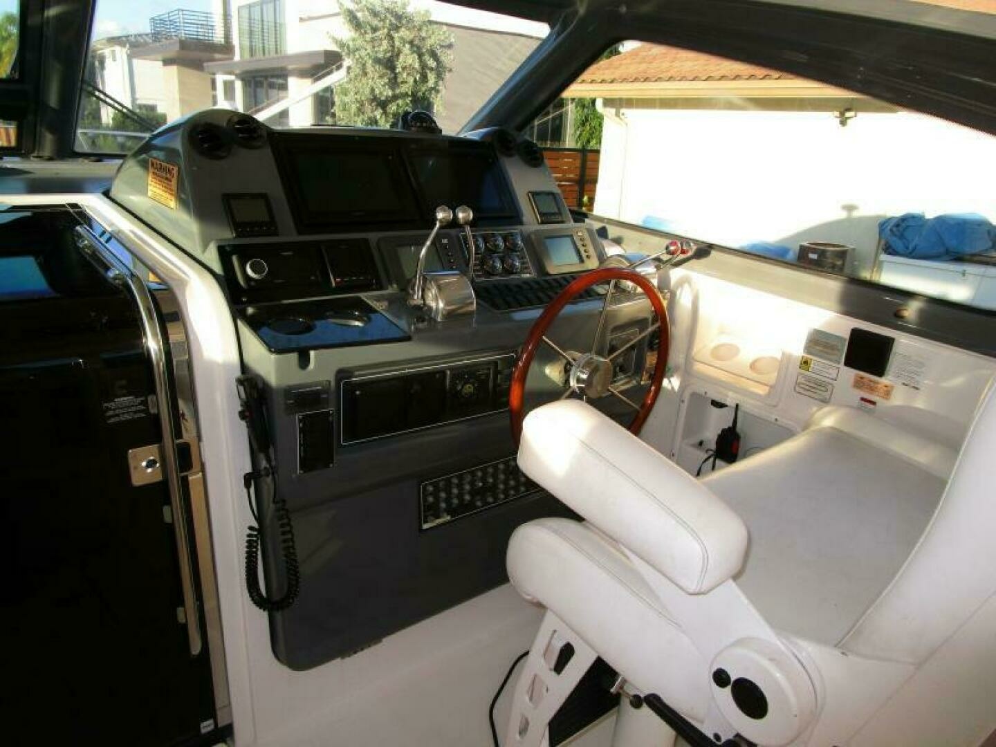 Tiara Yachts 5200 Express Yacht For Sale
