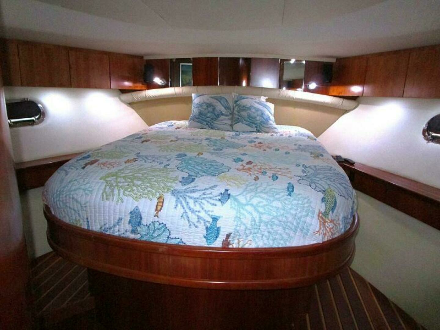 Tiara Yachts 5200 Express Yacht For Sale