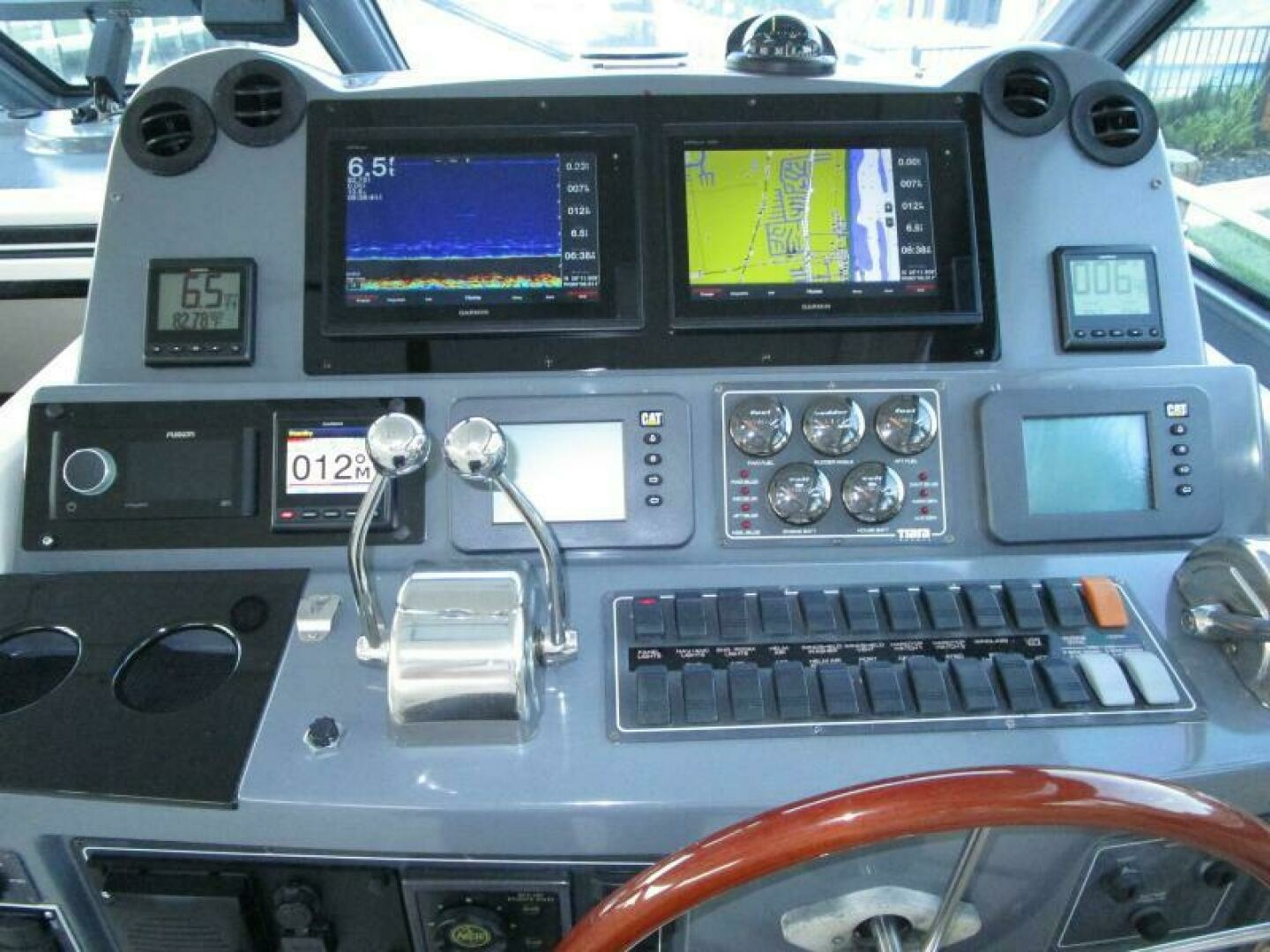 Tiara Yachts 5200 Express Yacht For Sale