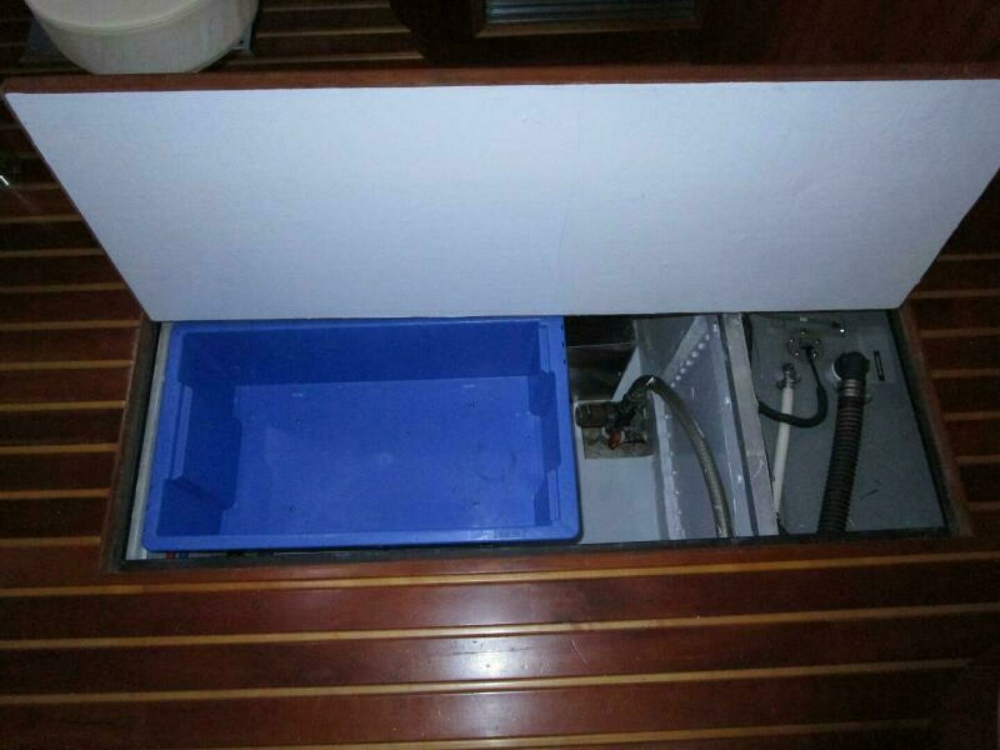 Tiara Yachts 5200 Express Yacht For Sale