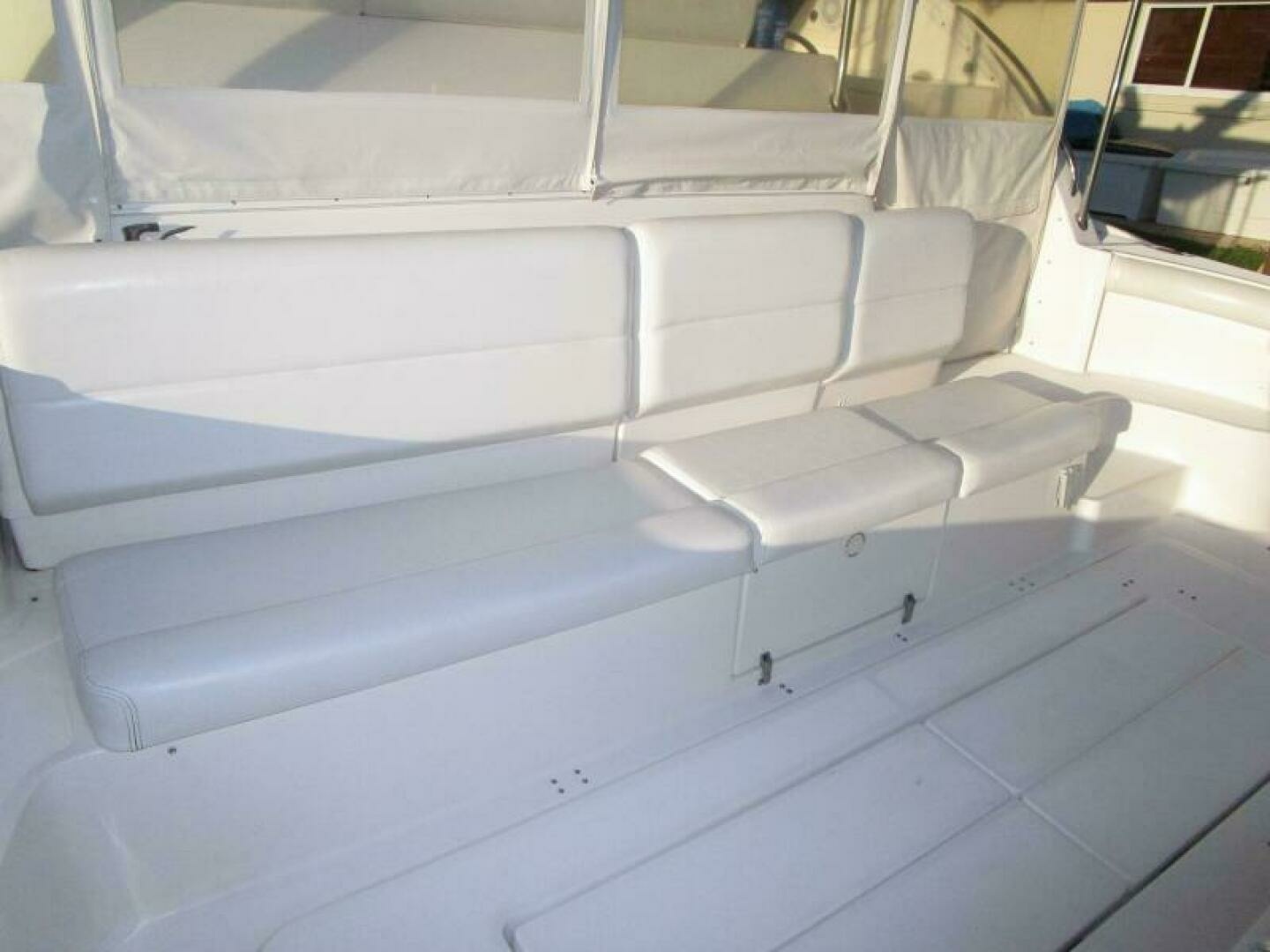 Tiara Yachts 5200 Express Yacht For Sale