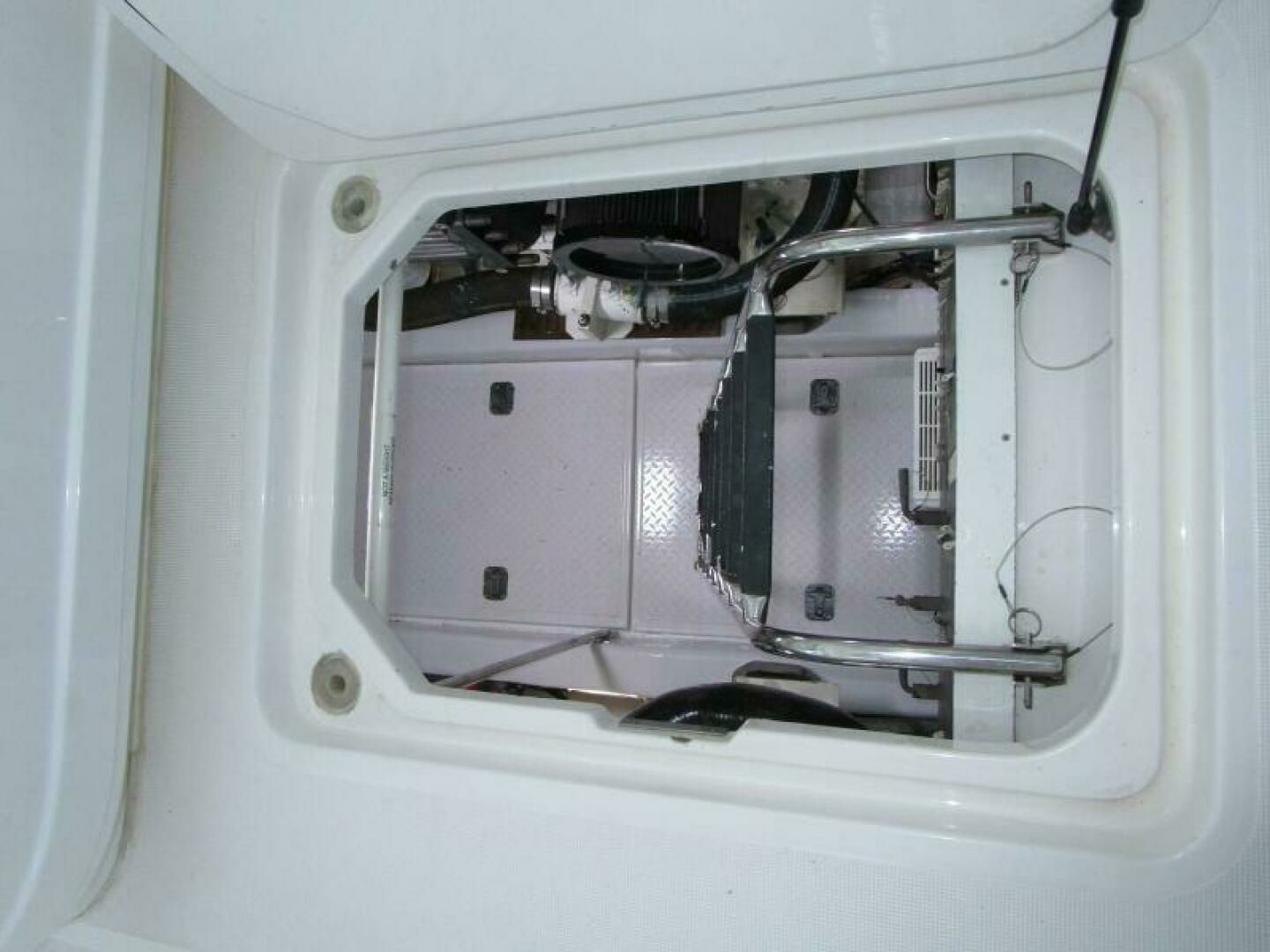 Tiara Yachts 5200 Express Yacht For Sale