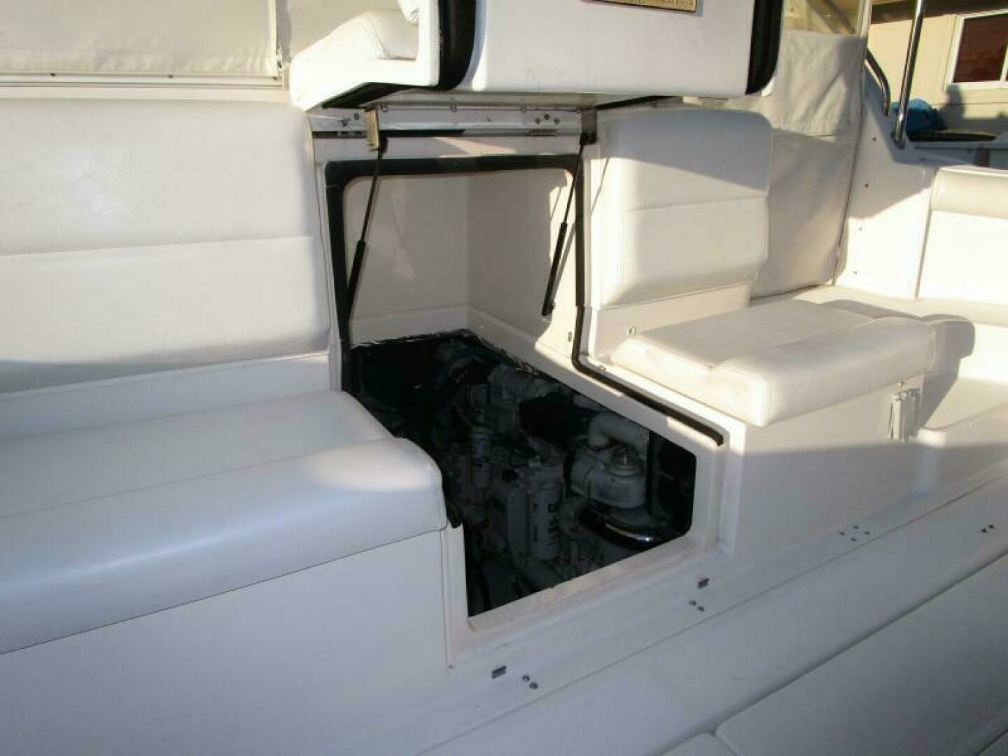 Tiara Yachts 5200 Express Yacht For Sale