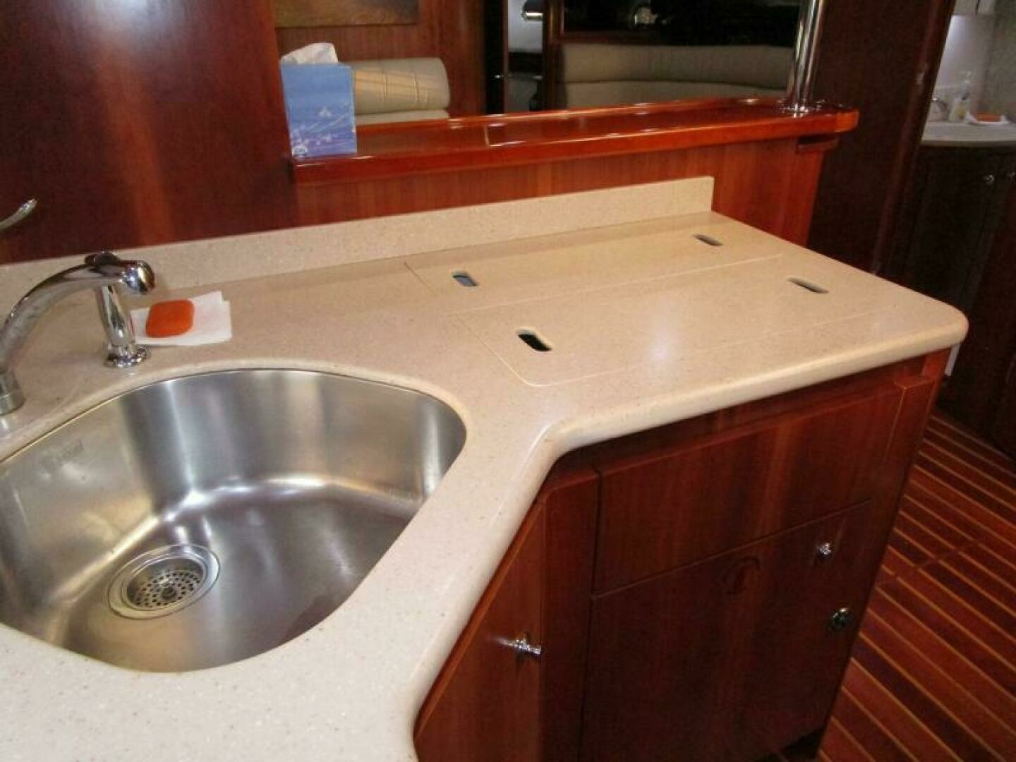 Tiara Yachts 5200 Express Yacht For Sale