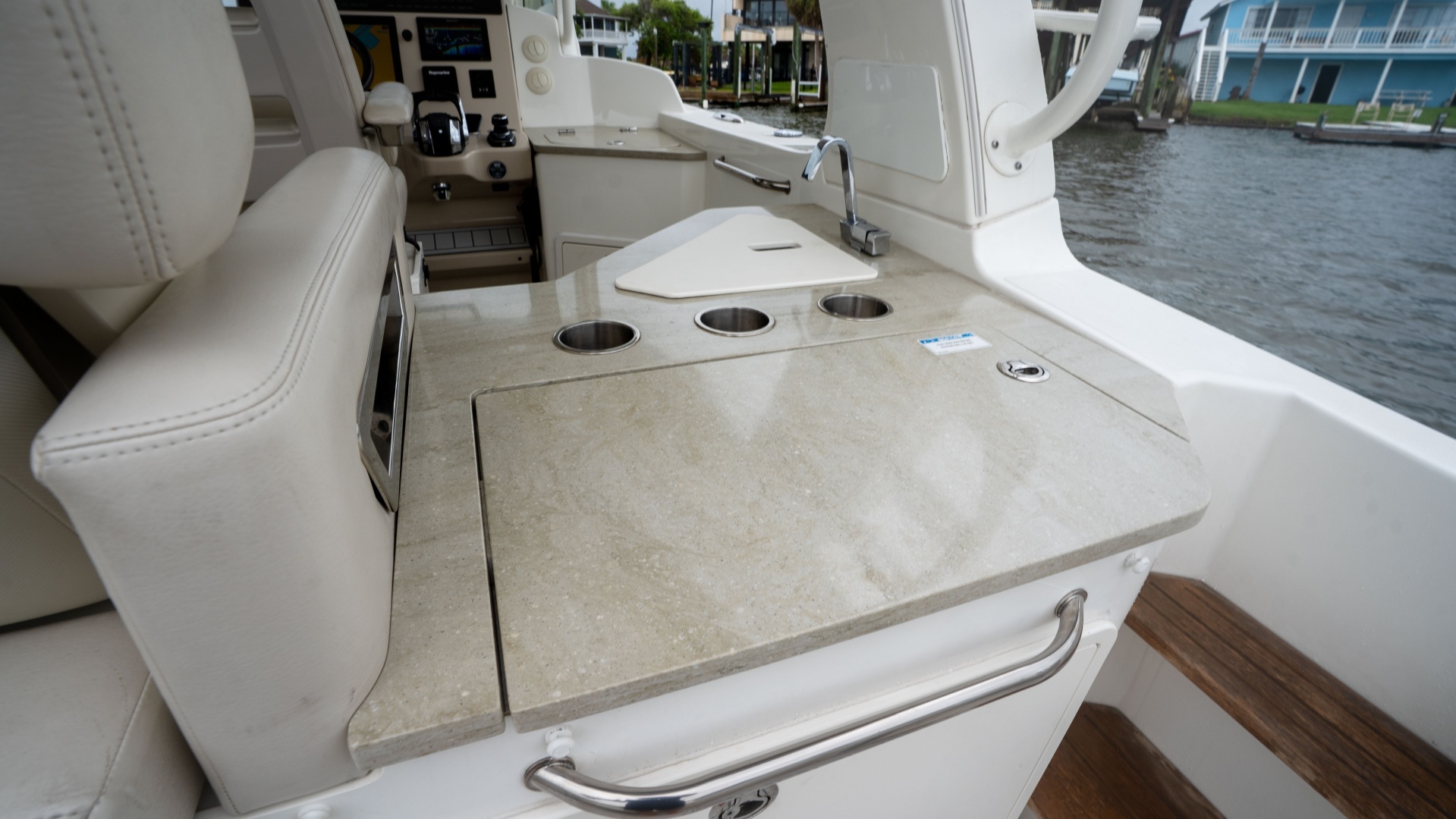 Boston Whaler 350 Realm Yacht For Sale