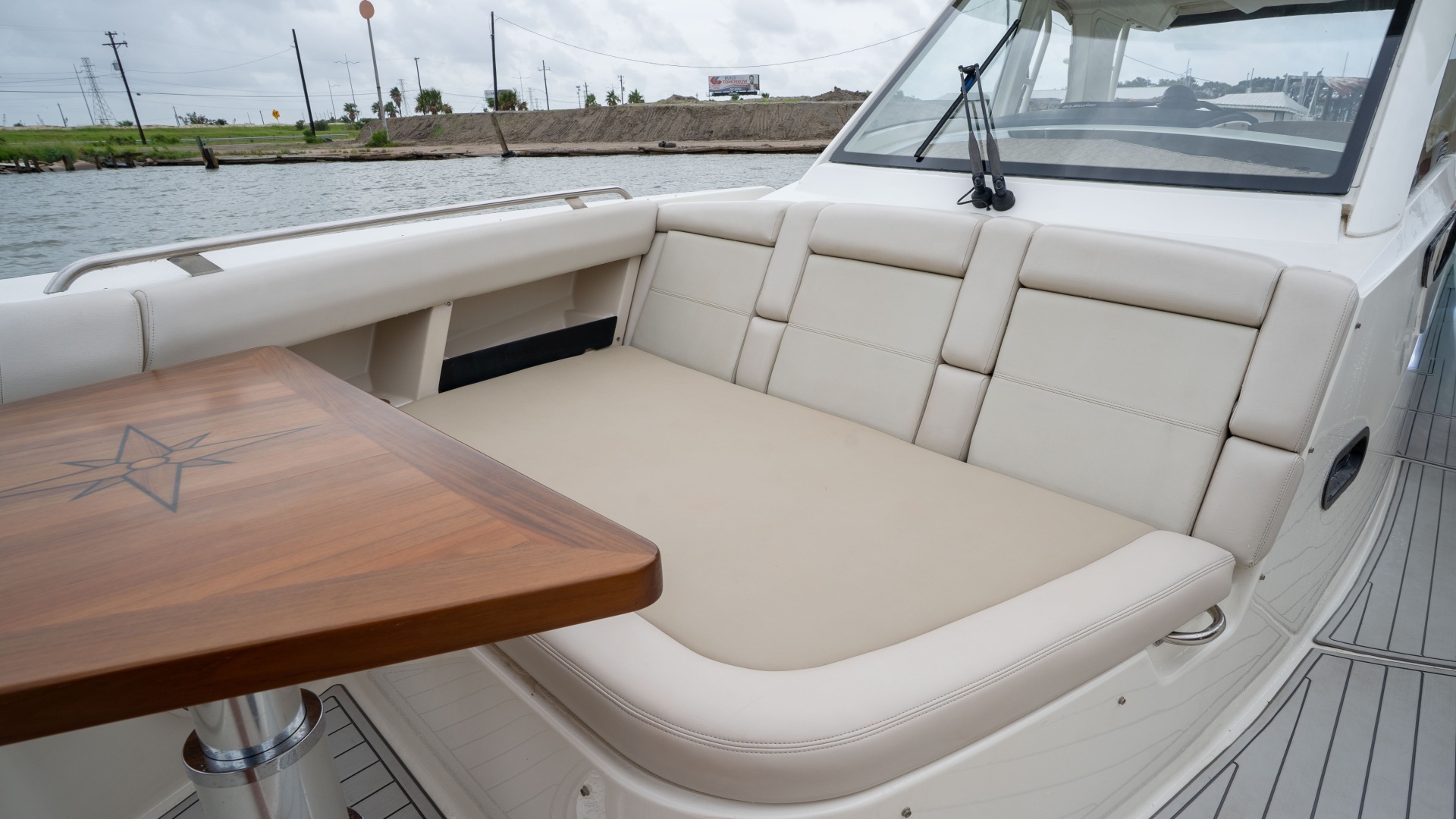 Boston Whaler 350 Realm Yacht For Sale