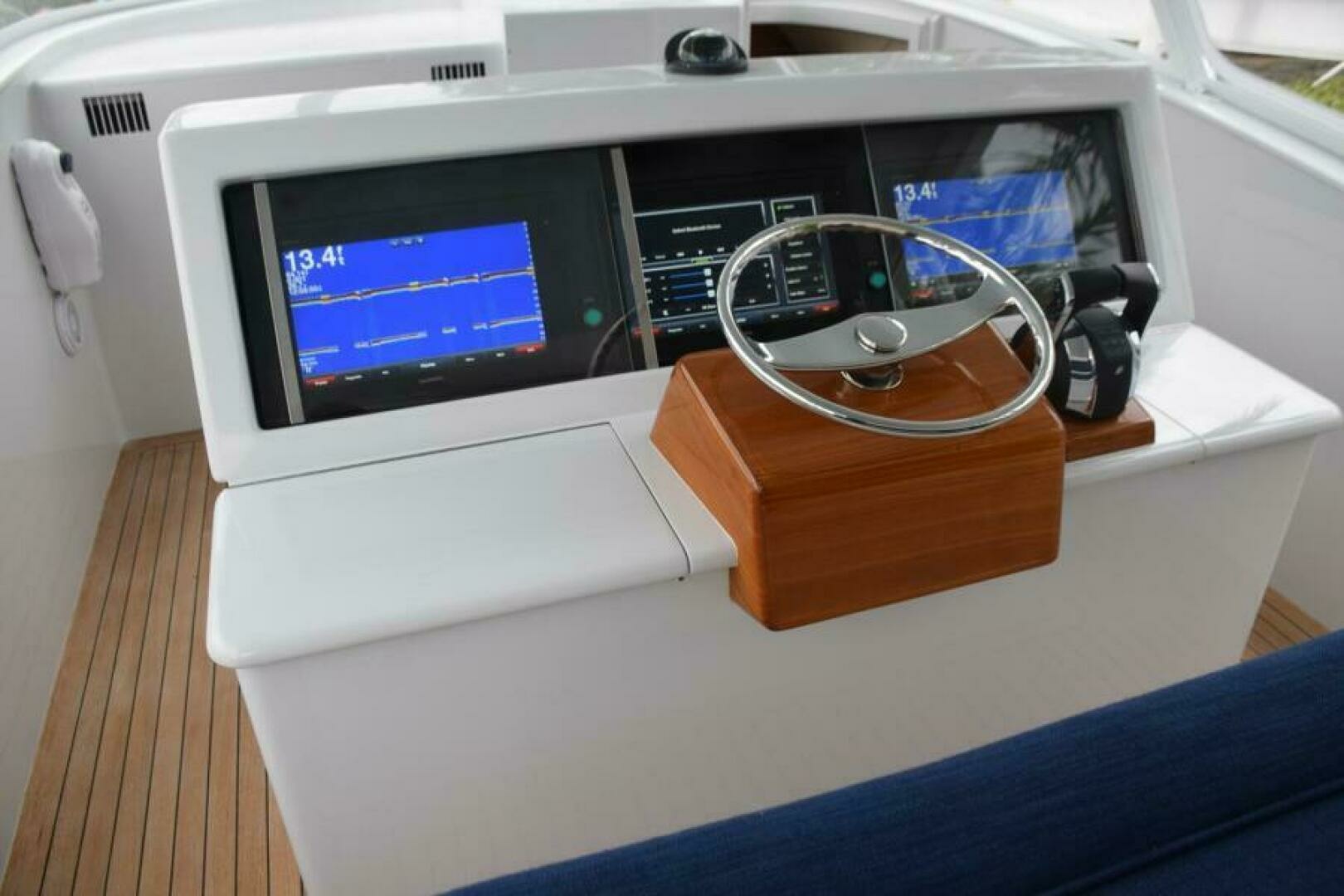 Jim Smith Walkaround Express Yacht For Sale