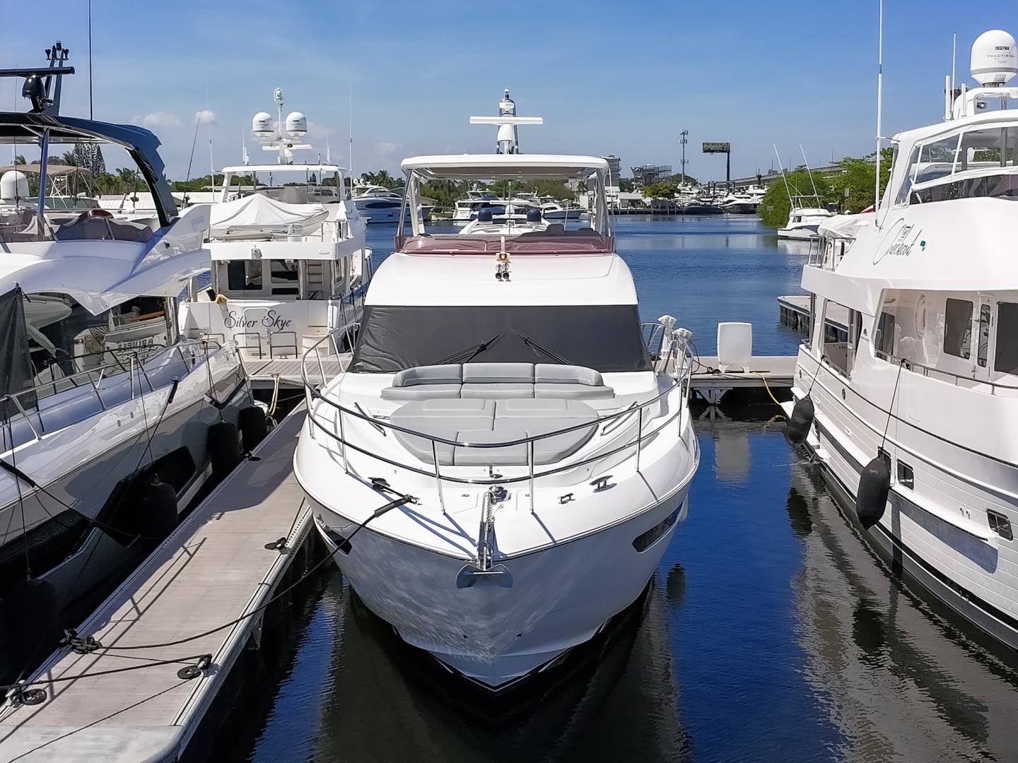 2021 Princess F55