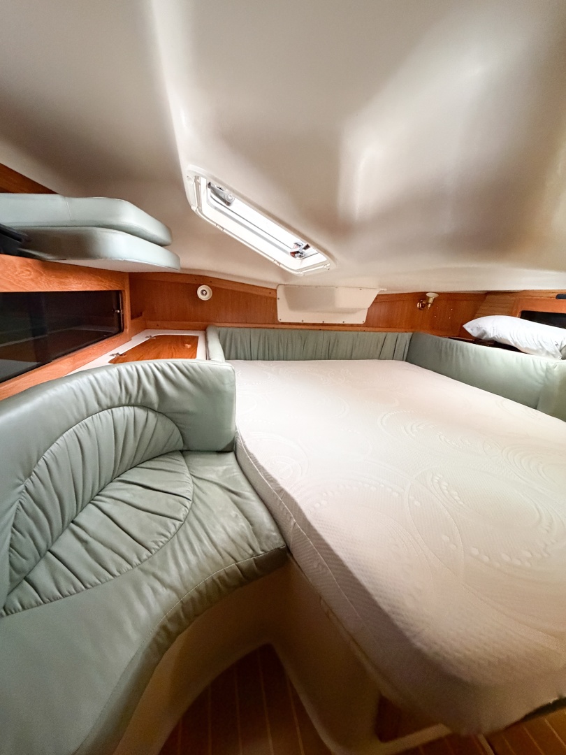 2000 Catalina 380