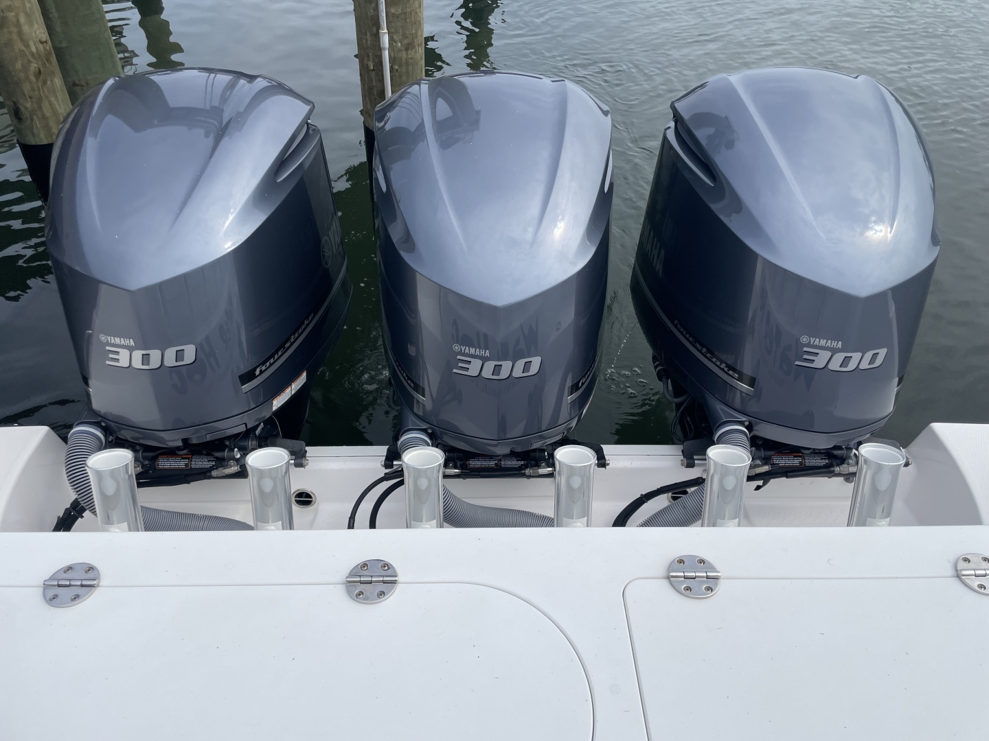 2015 Everglades 355CCX