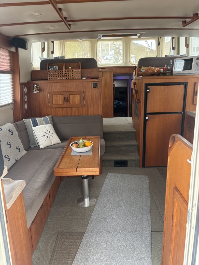 Nordic Tugs 37 Yacht For Sale
