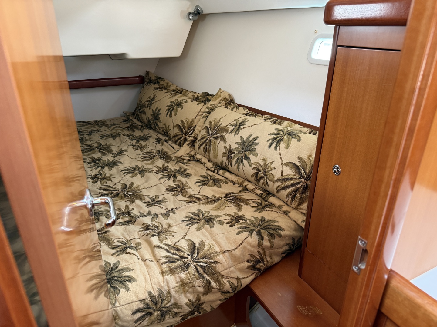 Beneteau 373