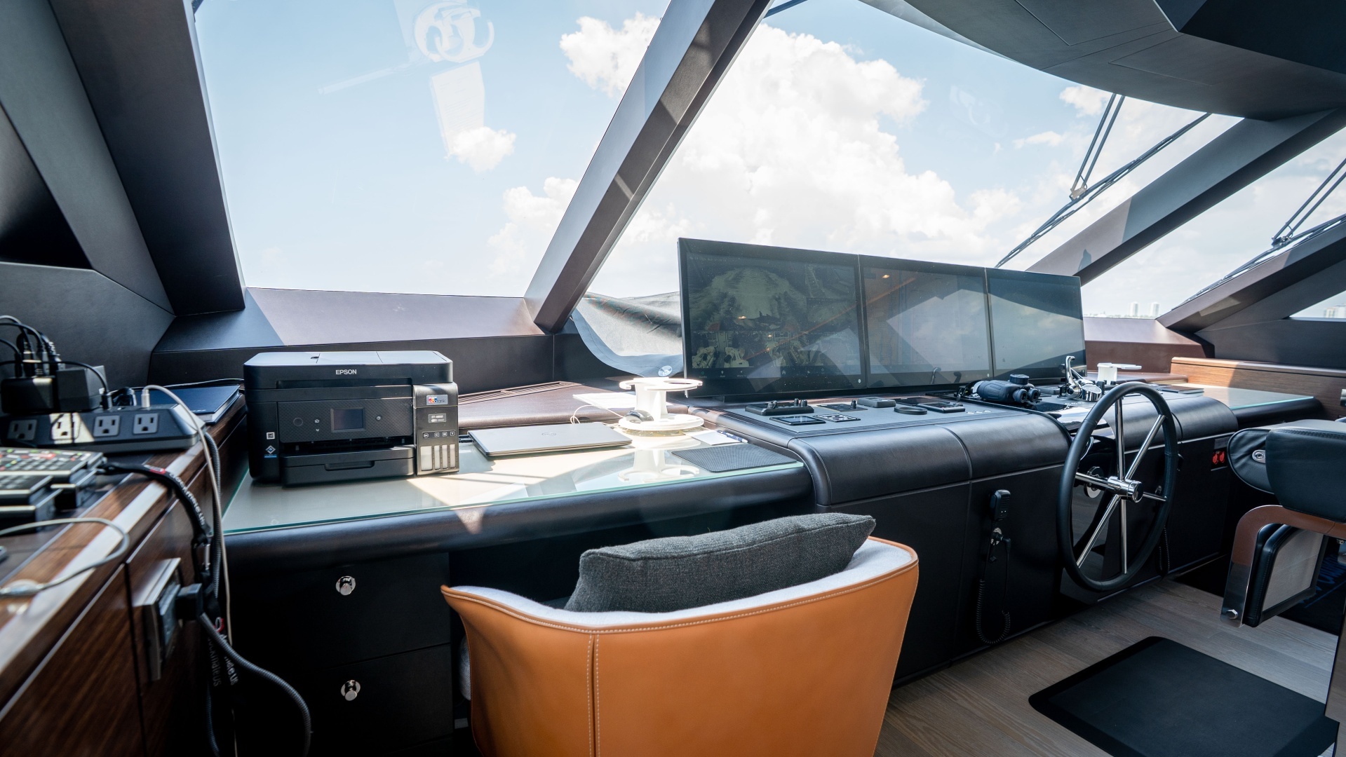 Ocean Alexander 32L Yacht For Sale