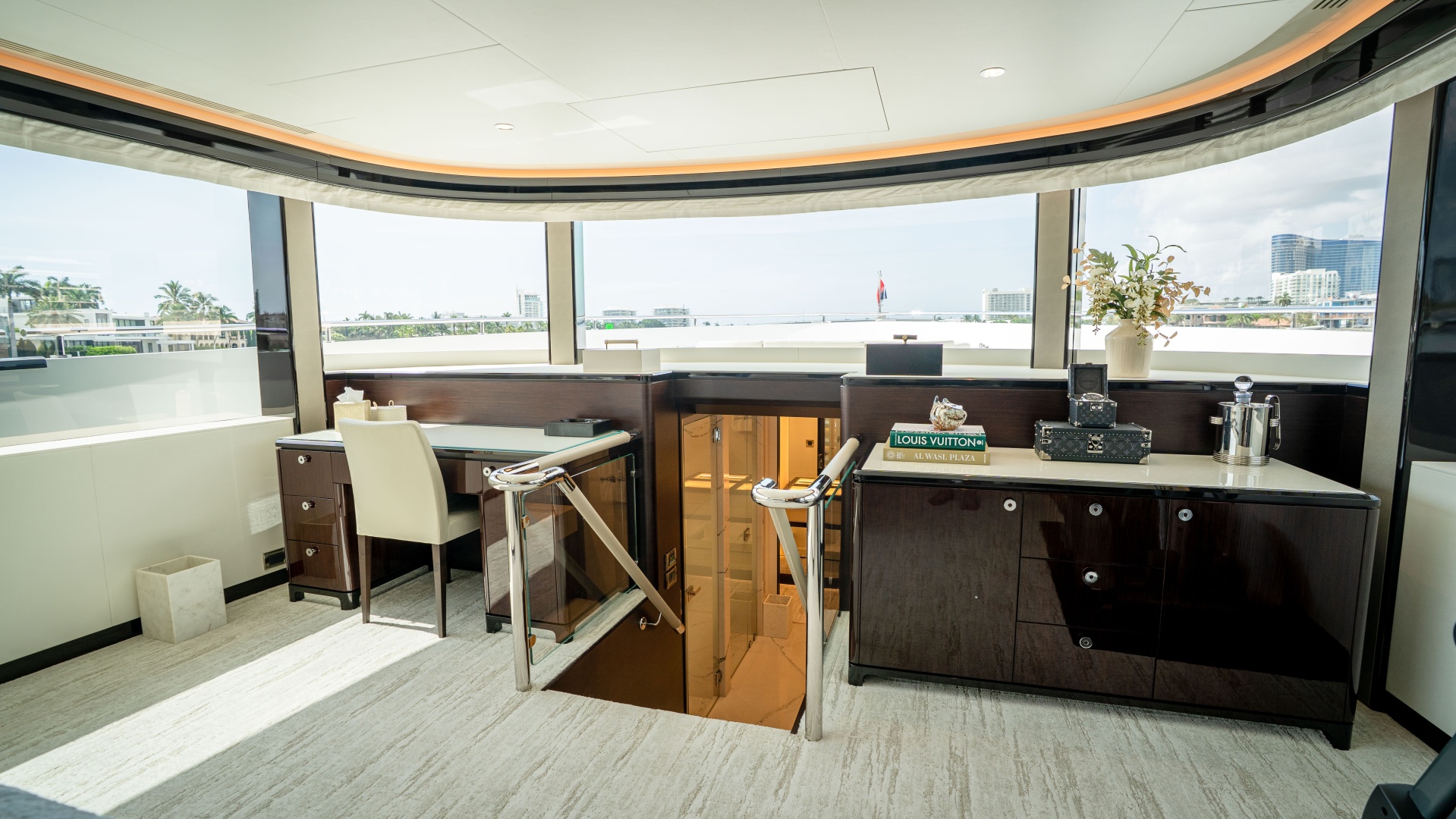 2025 Ocean Alexander 32L