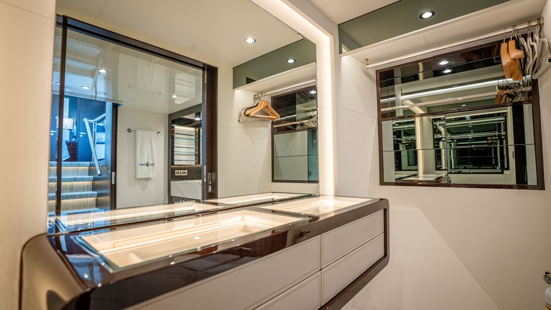 Ocean Alexander 32L Yacht For Sale