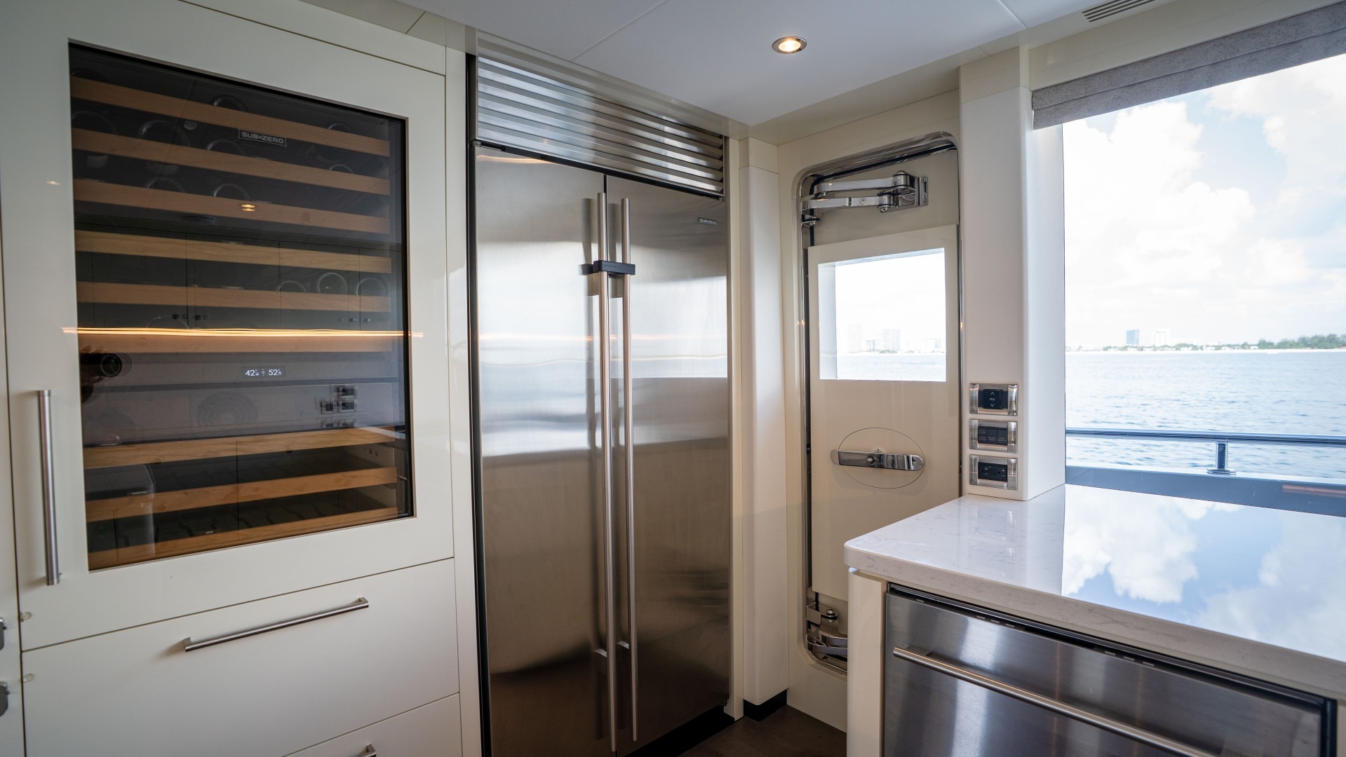 Ocean Alexander 32L Yacht For Sale
