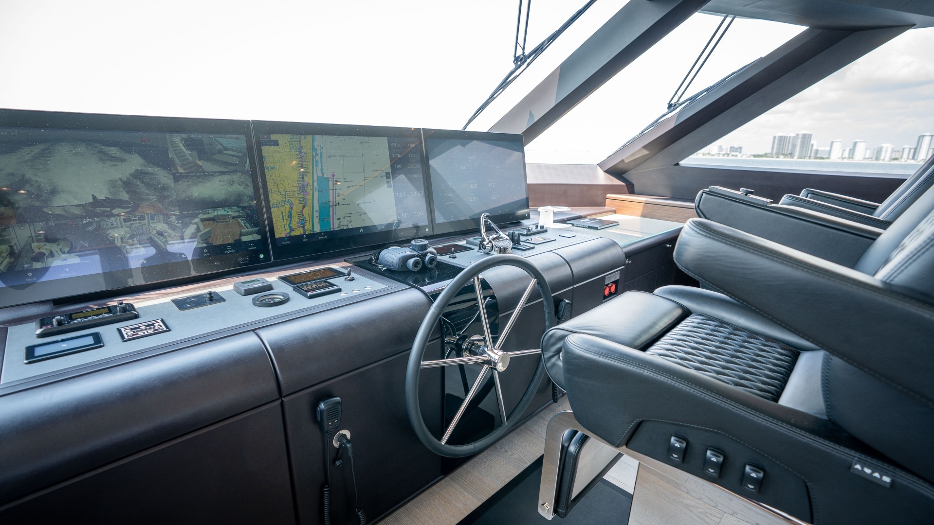 Ocean Alexander 32L Yacht For Sale