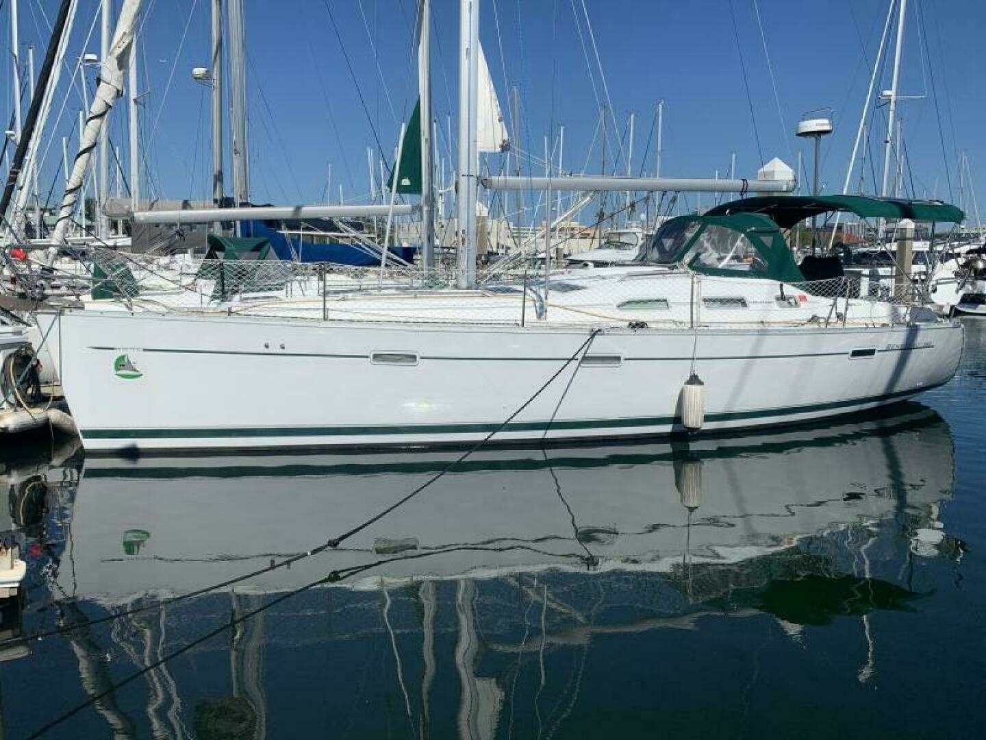 Beneteau Oceanis 393 — La Vida