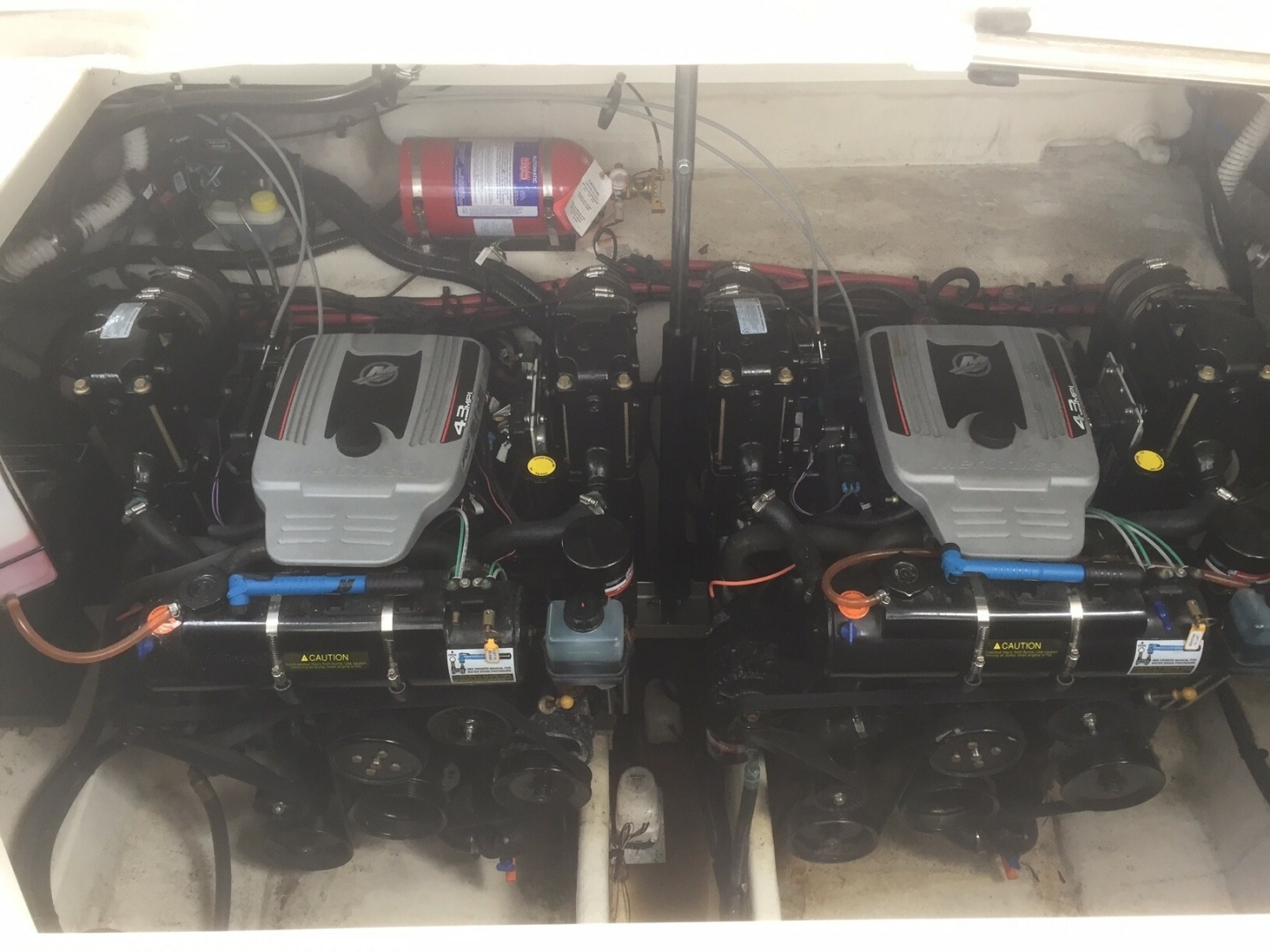 Sea Ray 310da Engines