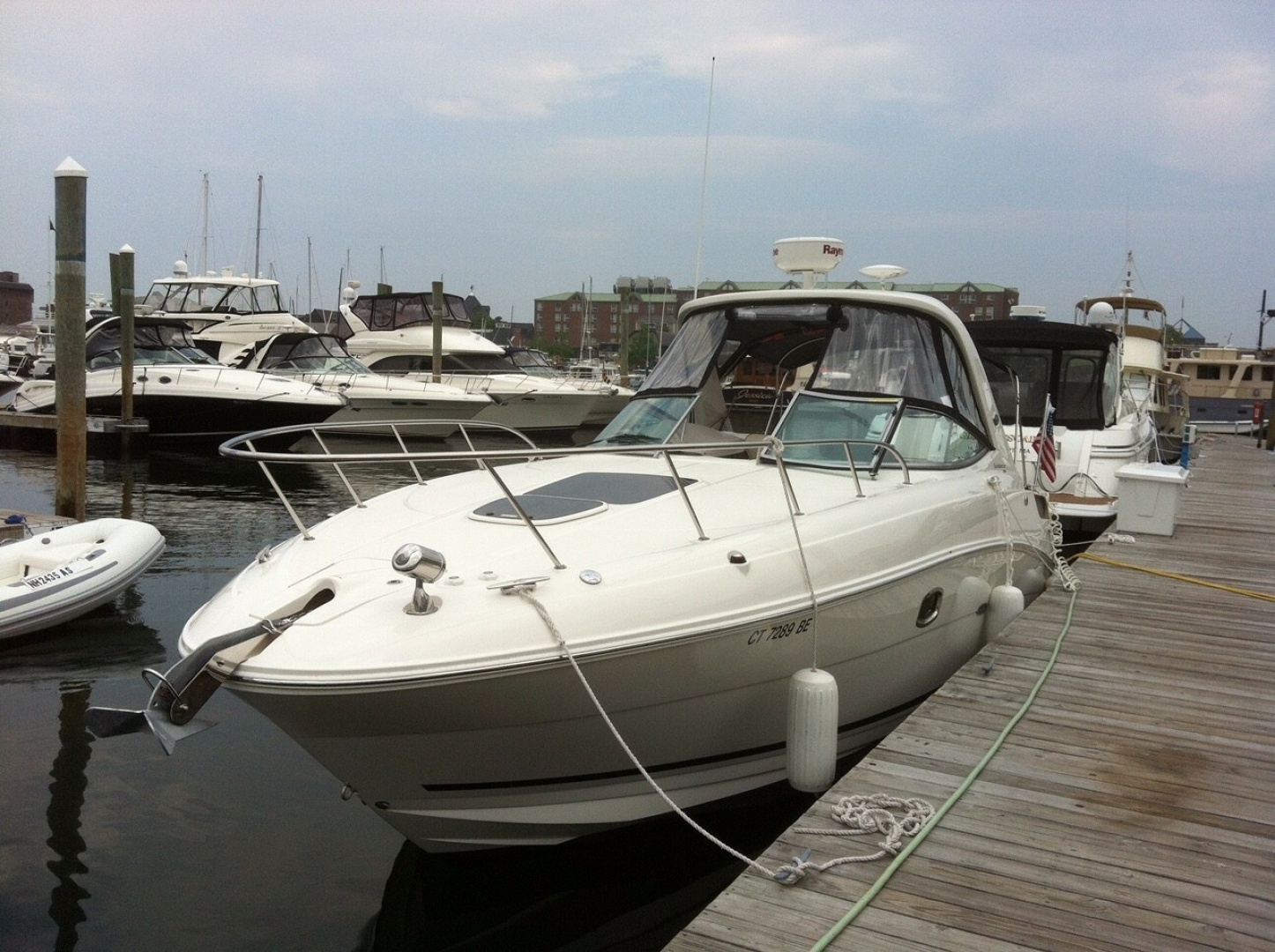 Sea Ray 310da Side