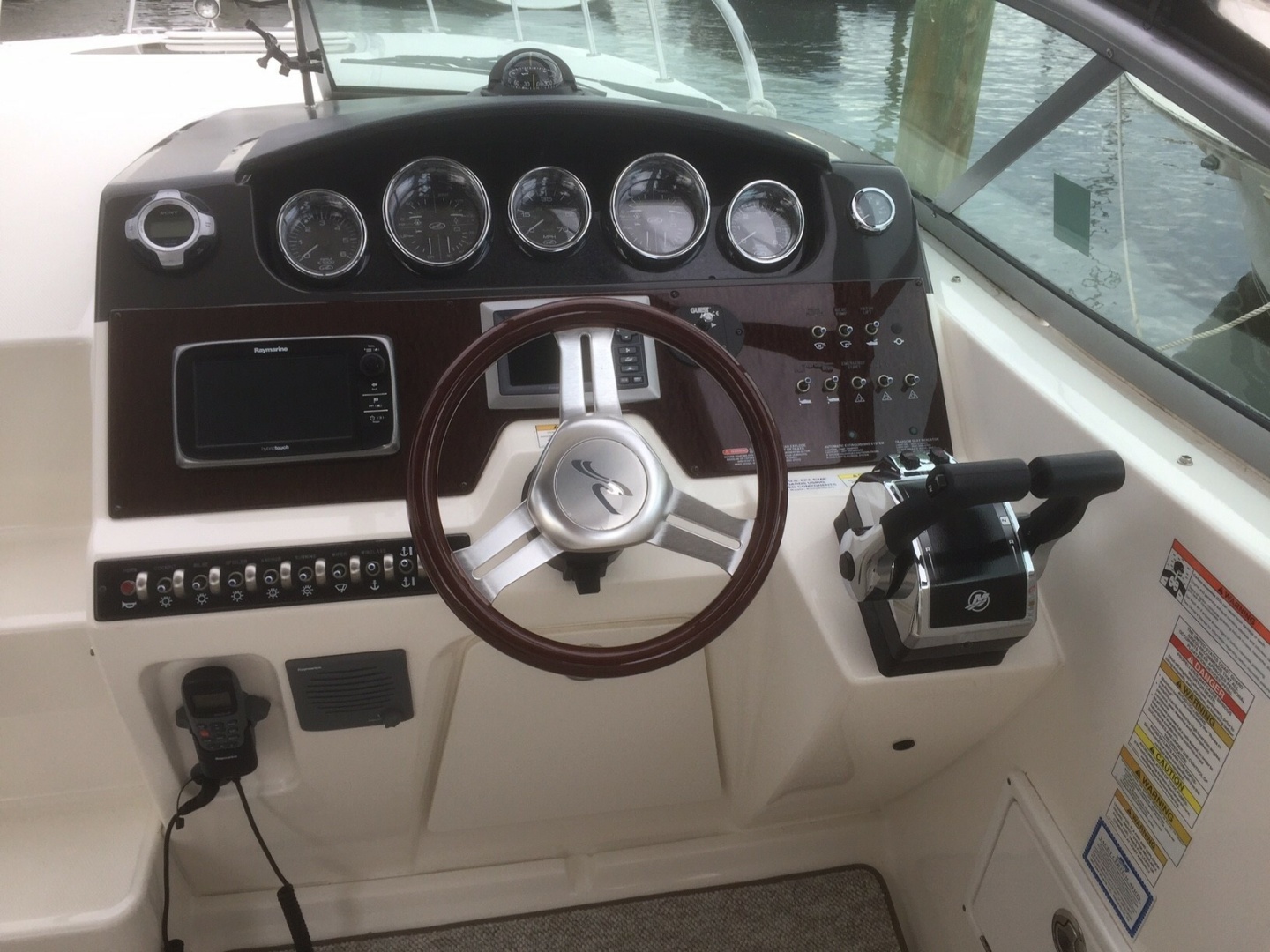 Sea Ray 310DA — IT’S ABOUT TIME II - Photo 6