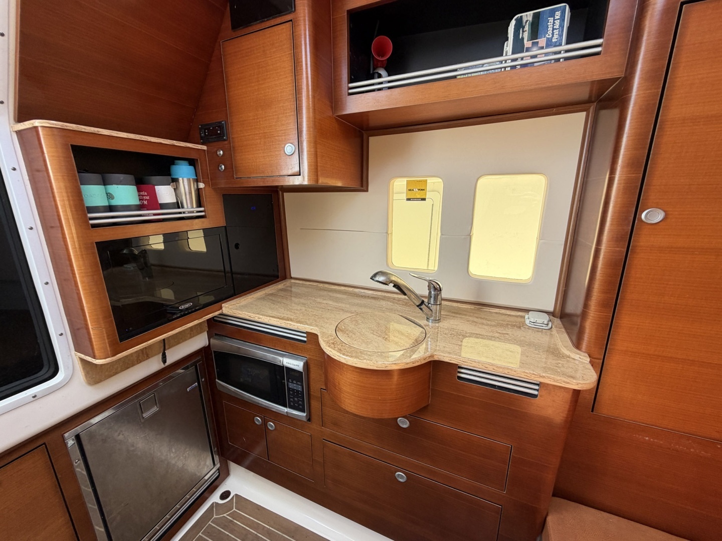 Edgewater 368 CC Yacht For Sale