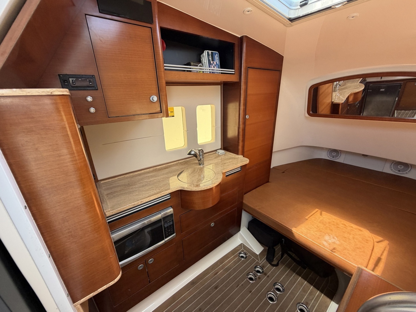 Edgewater 368 CC Yacht For Sale