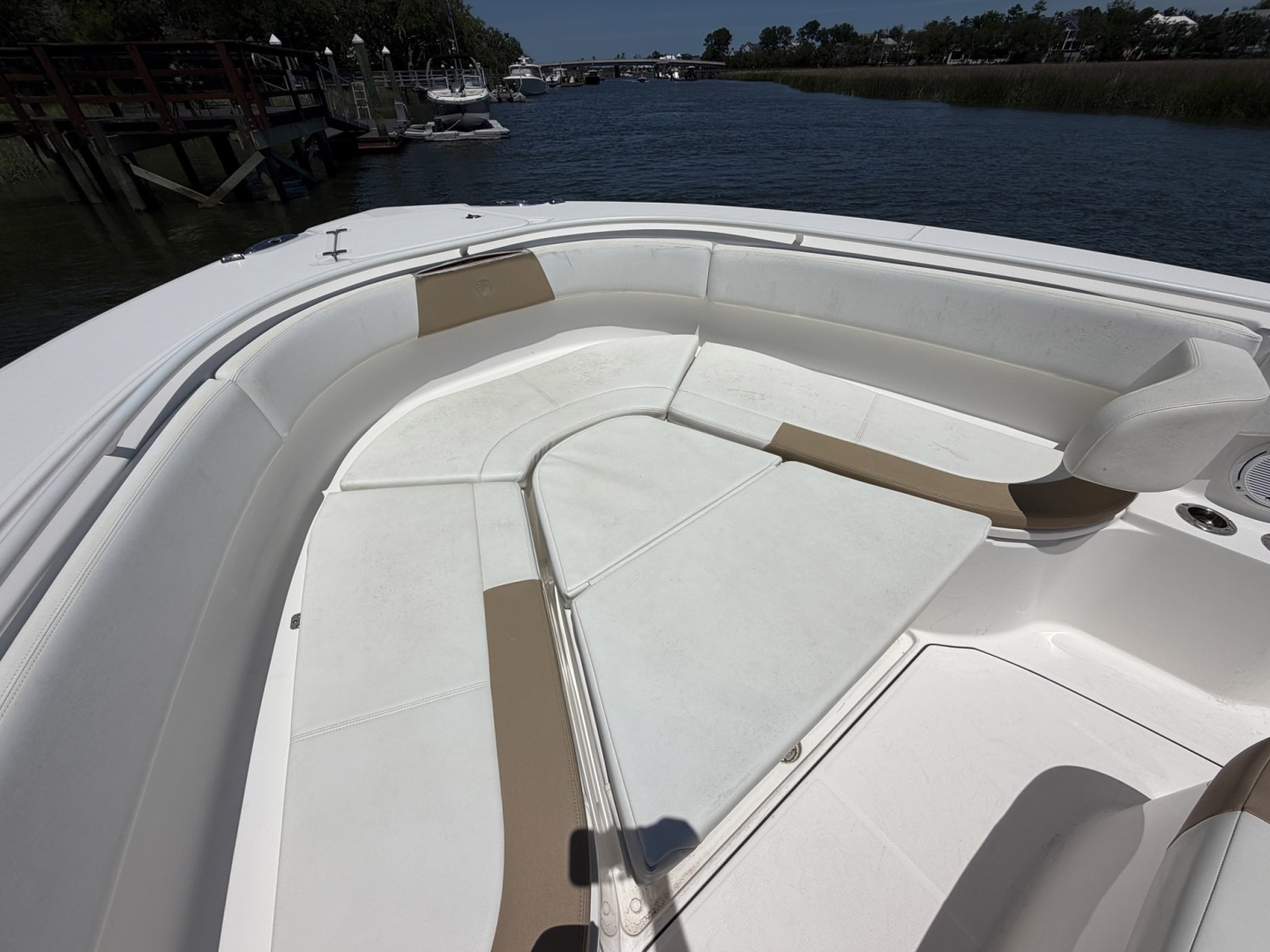 Edgewater 368 CC Yacht For Sale