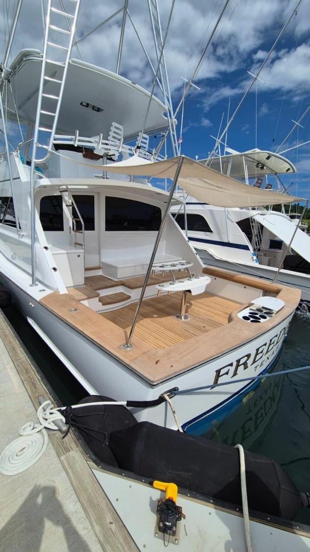 1998 American Custom Yachts 