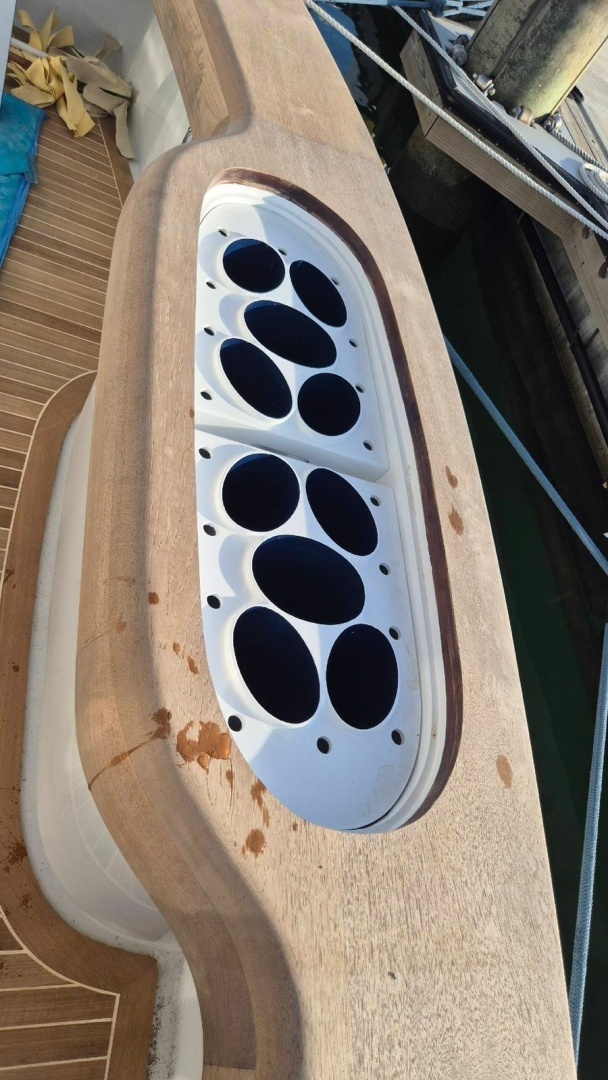 American Custom Yachts  Yacht For Sale