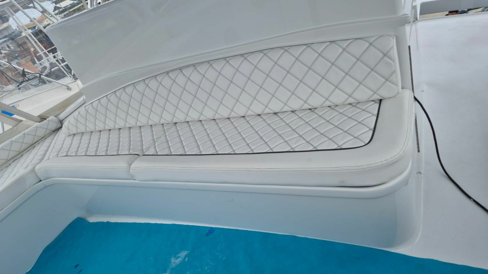 American Custom Yachts  Yacht For Sale