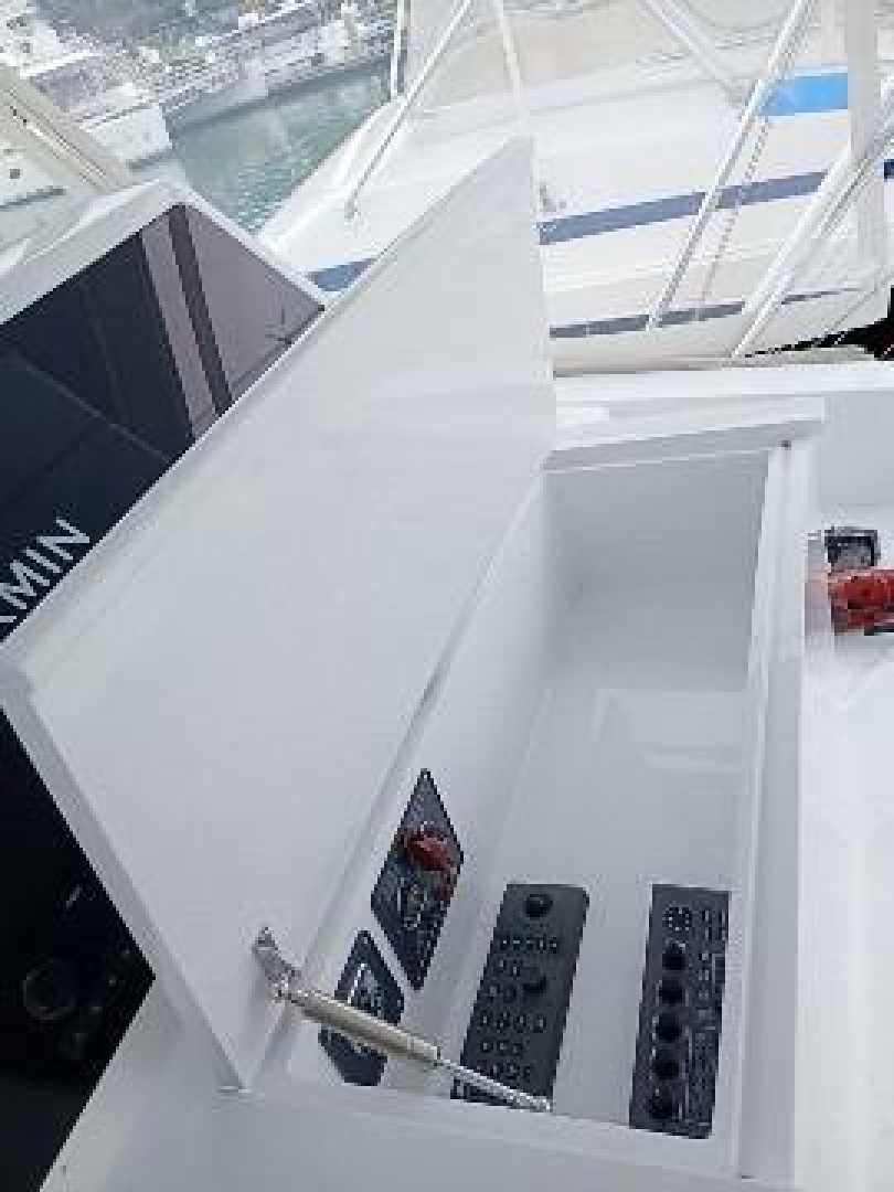 American Custom Yachts  Yacht For Sale