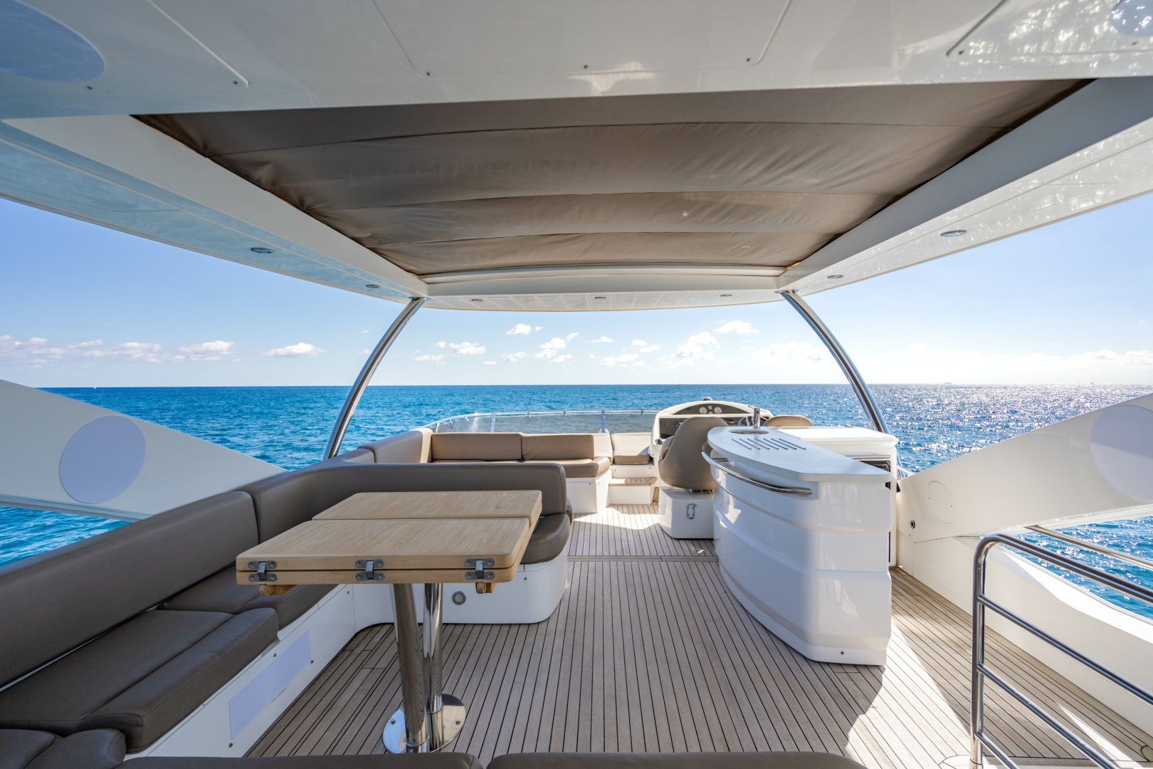Sunseeker Manhattan 73 Yacht For Sale