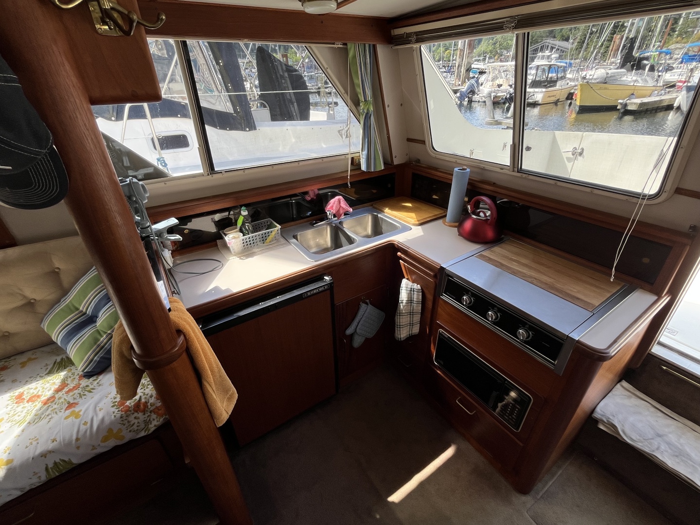 Shirley Rose 30ft Tollycraft Yacht For Sale